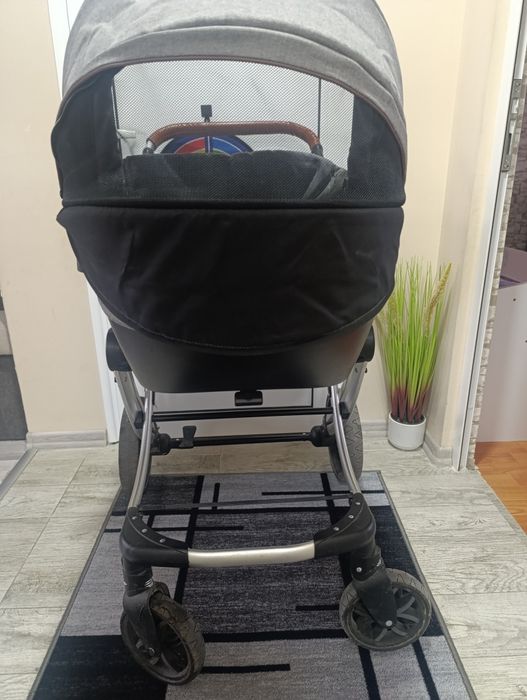 Бебешка количка и  кошница за кола