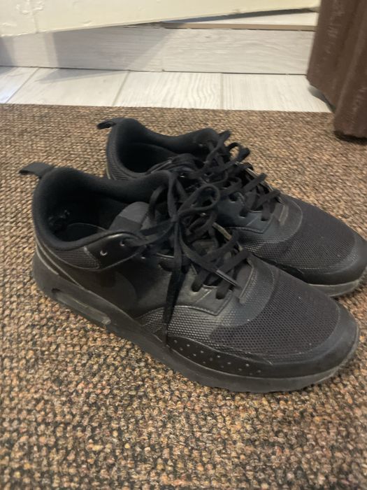 Продам кроссовки