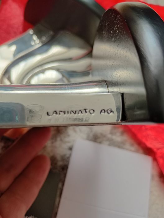 Suport Carti Pierre Cardin