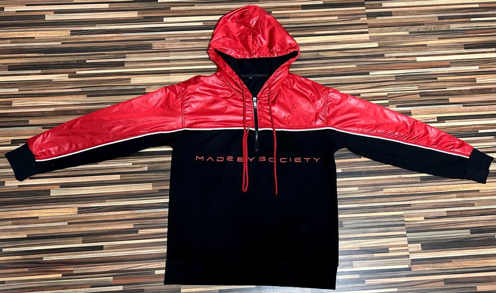 Vând compleu nou de bărbați Made by Society