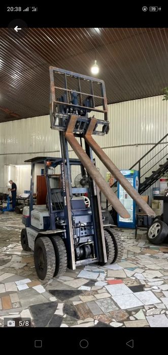 Вилочный погрузчик