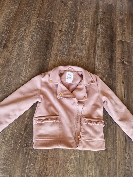 Продавам дрешки за момиче guess  zara, next, mayoral,  h&m