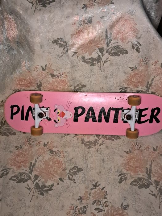 Продаётся скейт  розовая пантера