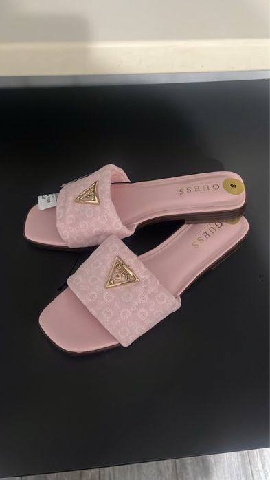 Шлепки Guess 37 размер и 38 размер