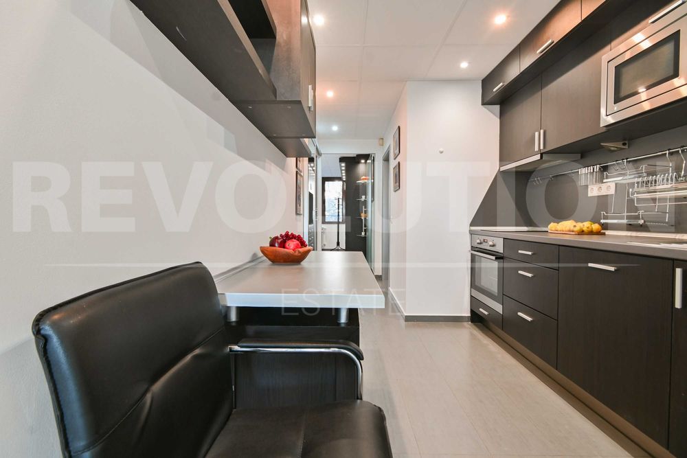 Продава се Многостаен апартамент в София, Манастирски ливади - 164 кв.м за 2714 €/кв.м - Снимка #4