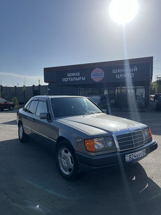 Mercedes Benz W124