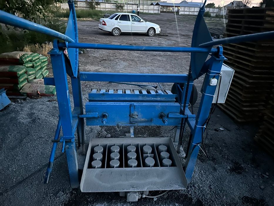 Шлакоблок аппарат новый