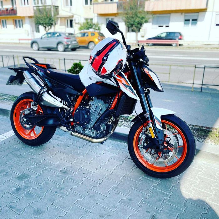 KTM 890 Duke R - 89 kW = 121 CP, 6650 km, unic proprietar
