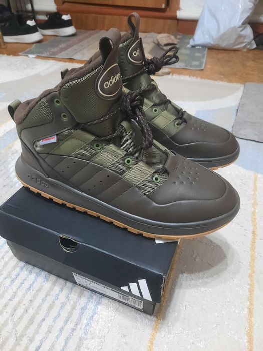 Продаются кросовки Adidas оригинал