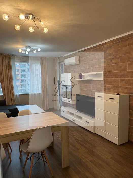 Дава се под наем Двустаен апартамент в Пловдив, Център - 72 кв.м за 136554.03 € - Снимка #8