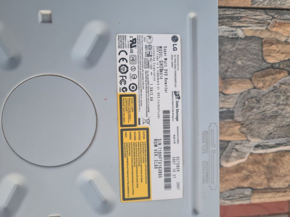 CD-ROM-uri LG pentru PC