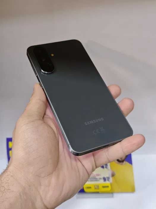 Samsung Galaxy A56 - 128 gb/ 8 gb ram impecabil - 1350 ron!