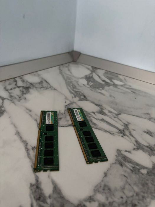 Озу DDR 3 плашки по 4 гб