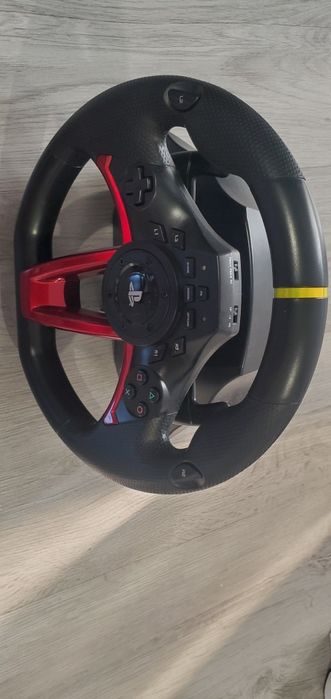 Volan Hori Racing Wheel Apex pentru PlayStation 4.