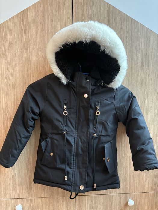 Зимно яке за 4-5 годишно момиче, размер 104-110