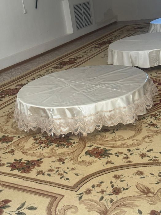 Стол дастарханмен