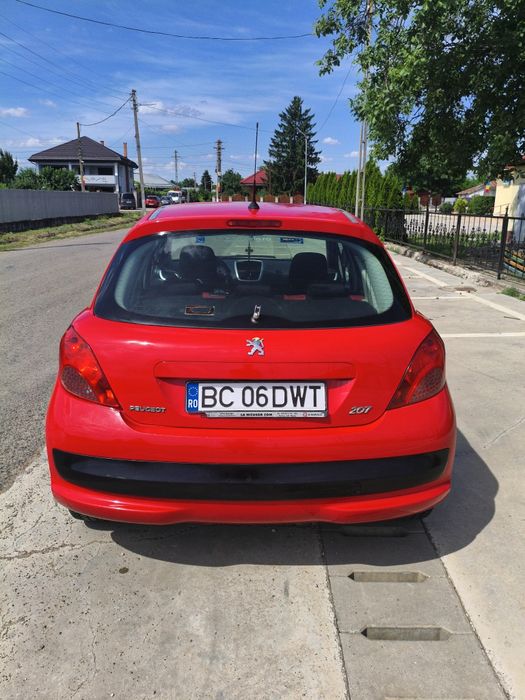 Peugeot 207 1.4 benzina