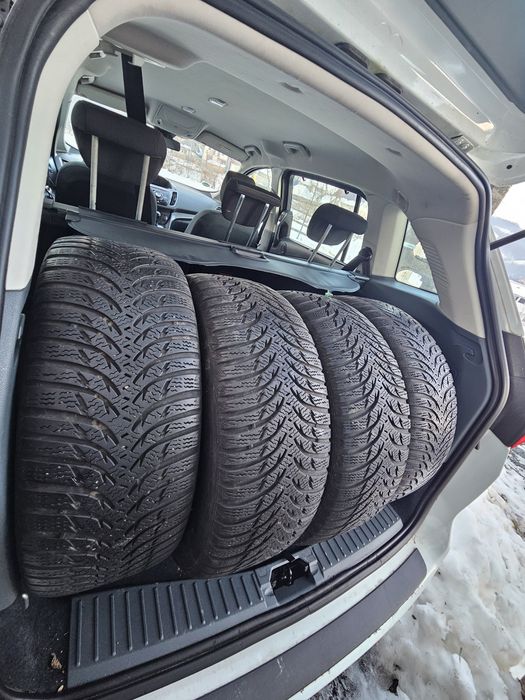 Ford Grand C-max  2.0  2014