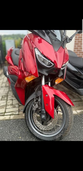 Vand YAMAHA X Max 125  Tech Max din 2020 (Se conduce cu categoria B) s