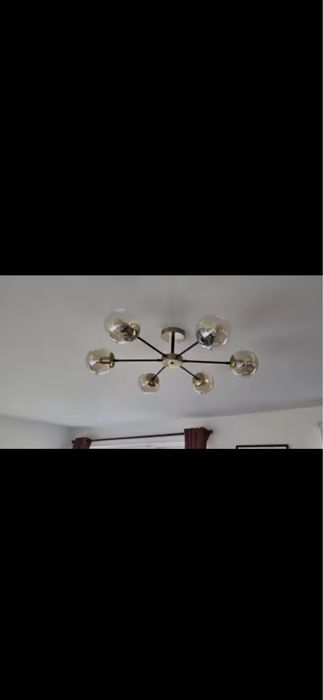 Полилей с шест лъча