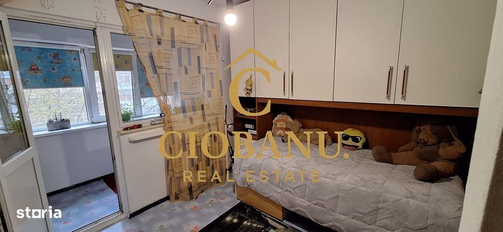 Apartament etaj 3/8 decomandat zona 1 Mai-Sara de vanzare