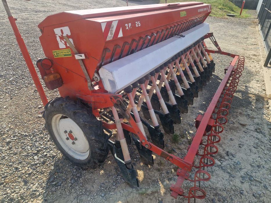 Semanatoare de grau lucerna Amazone 2.5m