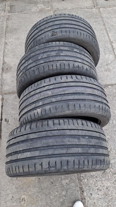 Шины летние 295/40/21