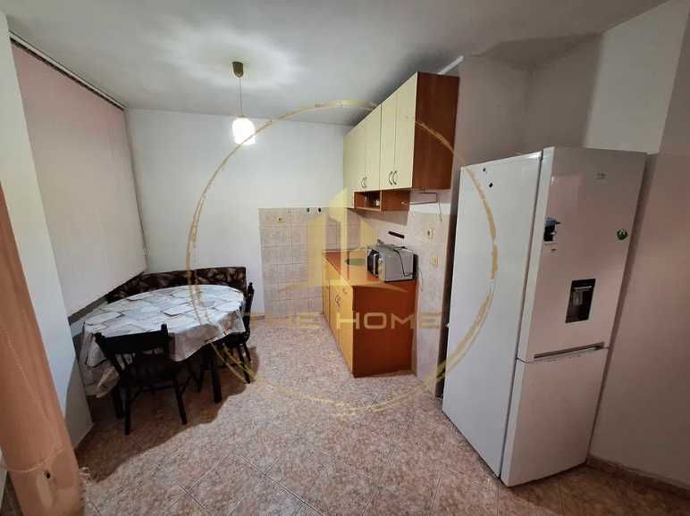 Дава се под наем Тристаен апартамент в Варна, Център - 70 кв.м за 425 € - Снимка #1