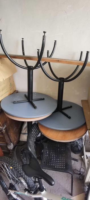 Градинска кръгла маса