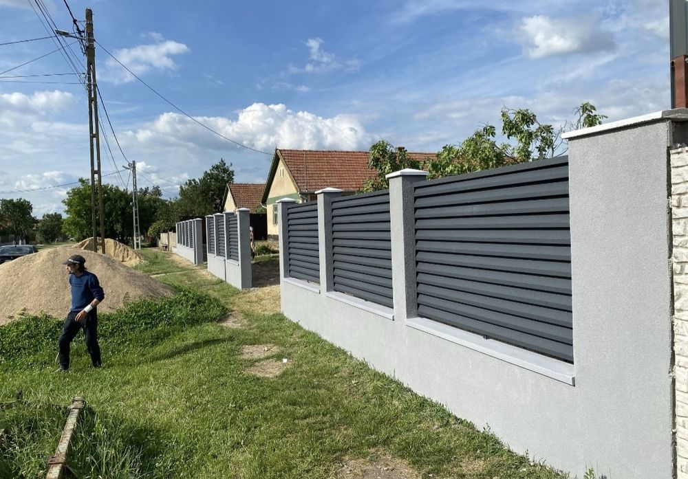 Gard tip jaluzea