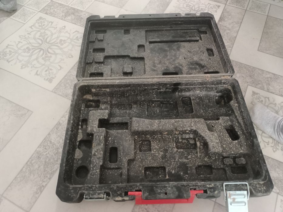 Продам кейсы для перфоратор и шрупповерт