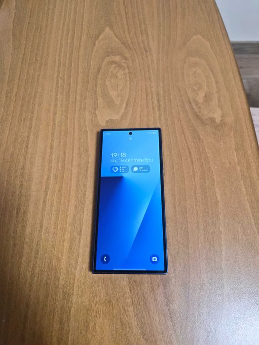 Samsung z fold 7 blue shadow