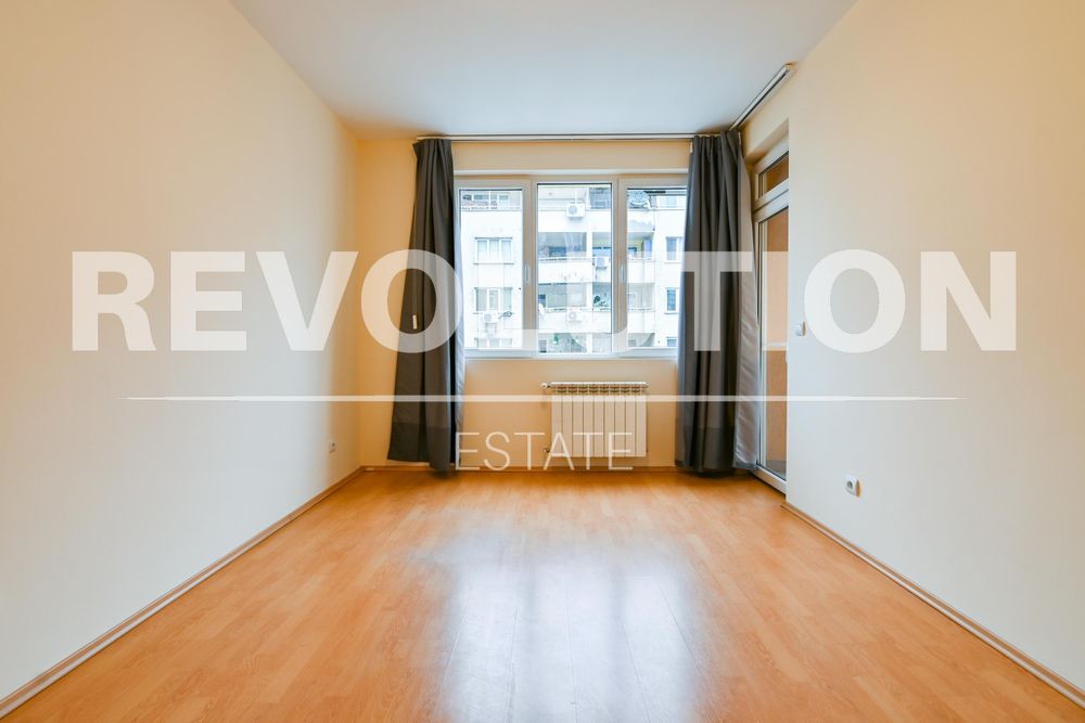 Дава се под наем Тристаен апартамент в София, Младост 1 - 106 кв.м за 766 € - Снимка #8