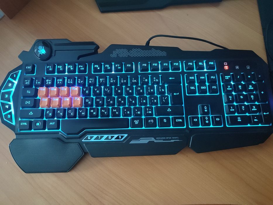 Клавиатура bloody b318