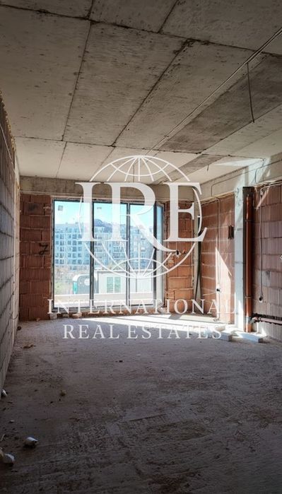 Продава се Двустаен апартамент в Варна, Възраждане 1 - 75 кв.м за 1787 €/кв.м - Снимка #1