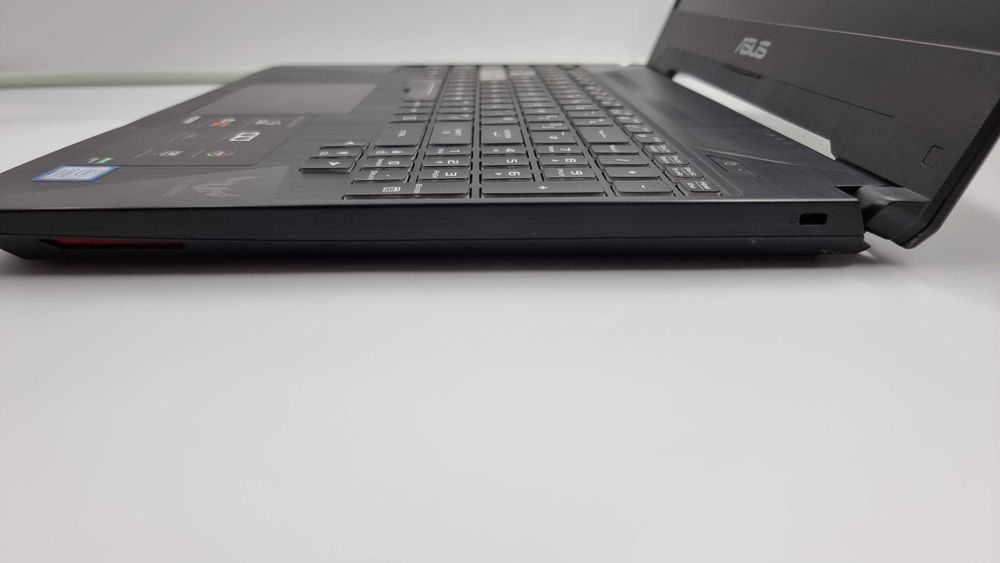 Laptop Asus FX505G [Amanet Club Caro]