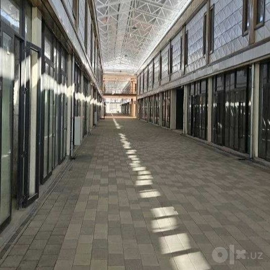 Куйлик катта бозорида,дукон сотилади.