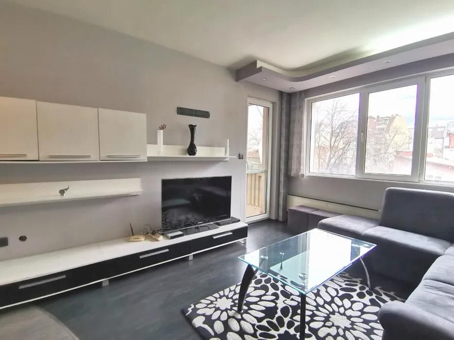 Дава се под наем Двустаен апартамент в София, Зона Б-18 - 77 кв.м за 650 € - Снимка #3