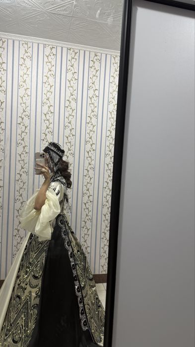 Прадается платье