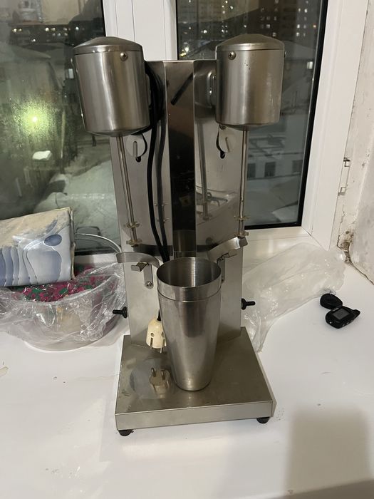 Коктейл апппарат сатылады!