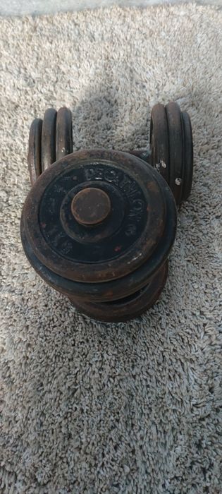 vând clăpari și masă de sticlă