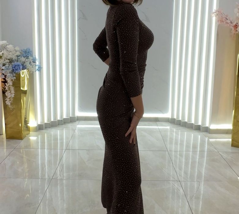 Продам платье 8000