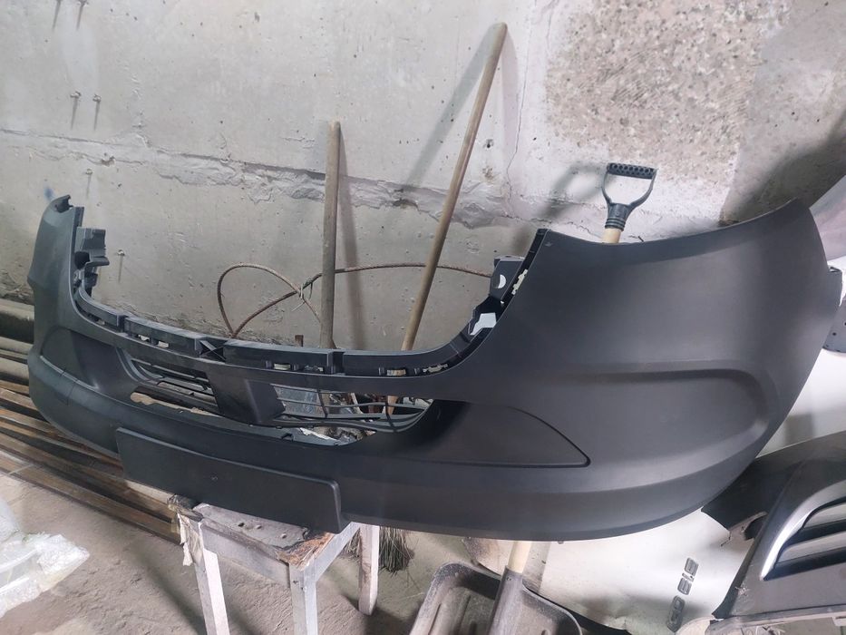 Капот крылья бампер на Мерседес спринтер w907