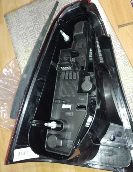 Lampa (stop)spate clasica dreapta Logan(semn alba)