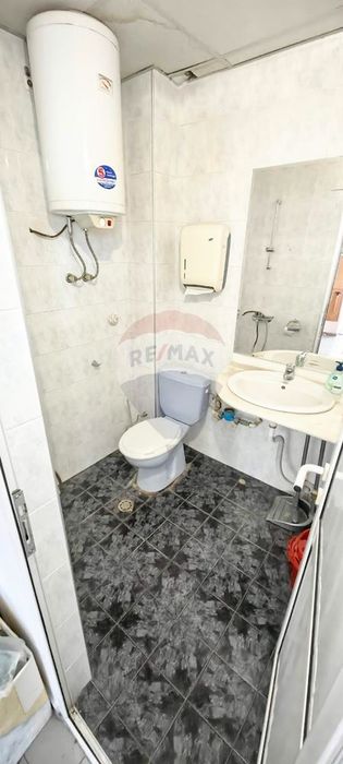 Продава се Двустаен апартамент в Варна, ЖП Гара - 70 кв.м за 2629 €/кв.м - Снимка #11