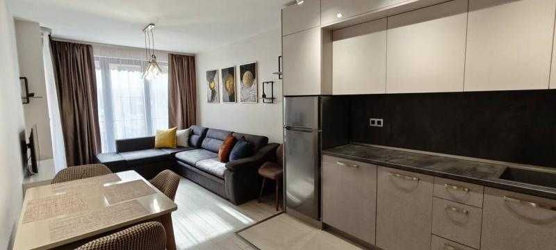 Дава се под наем Двустаен апартамент в Бургас, Братя Миладинови - 55 кв.м за 612 € - Снимка #1