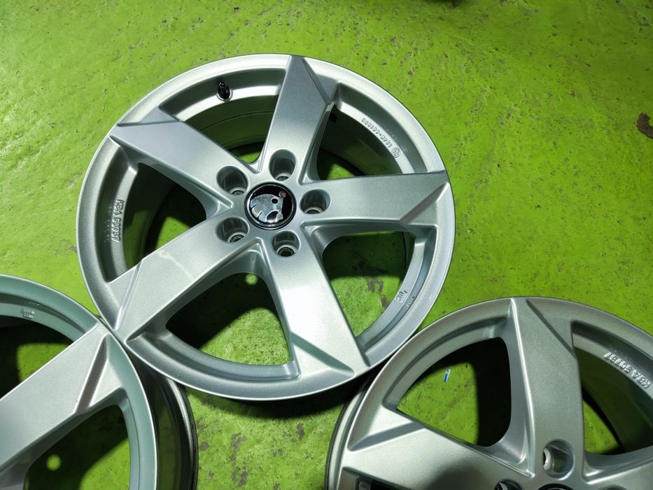 17 5x112 Skoda лети джанти 5х112 шкода
