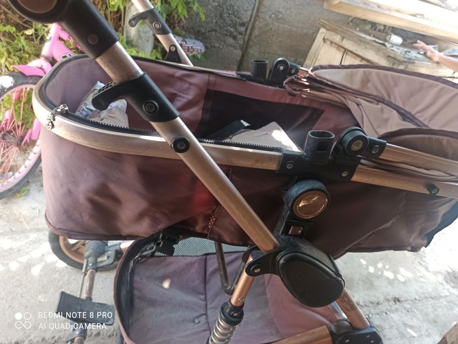 Продам коляску зима, лето СРоЧнОо