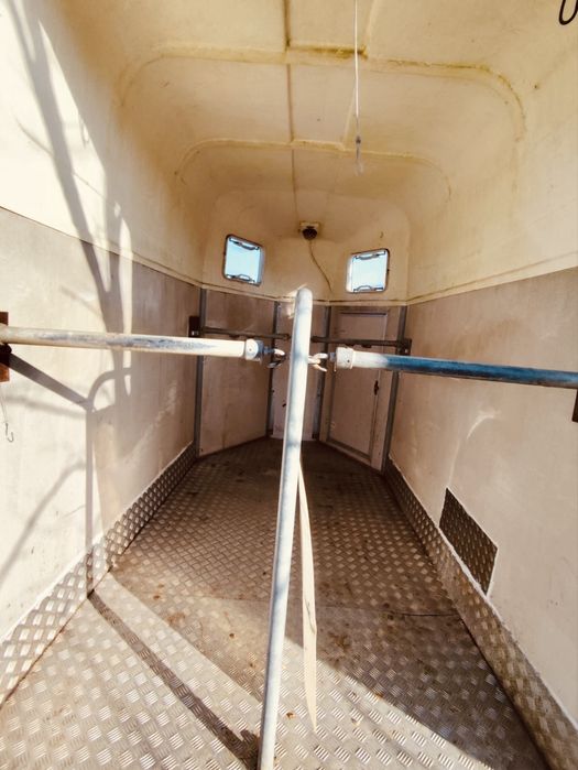 Remorca pentru animale Meyer cu doua locuri