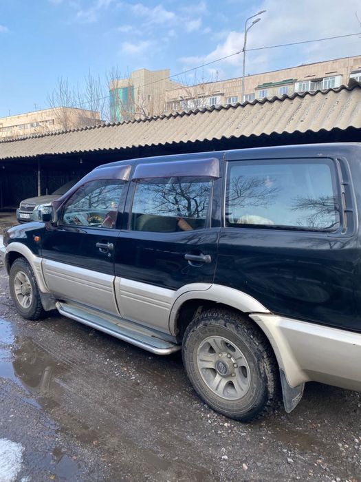 Nissan mistral продам